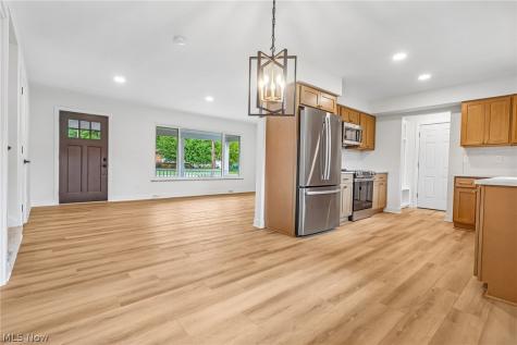 6305 Meadowbrook Drive Mentor OH 44060
