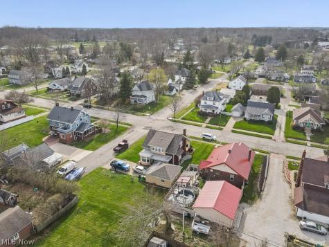 2144 Ridgewood Avenue Alliance OH 44601