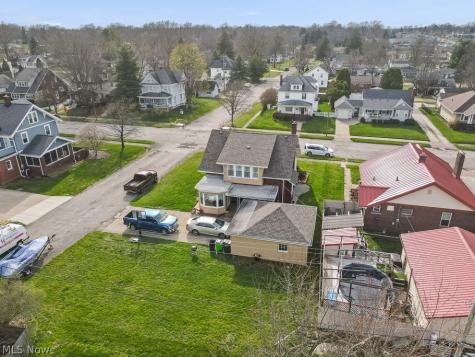 2144 Ridgewood Avenue Alliance OH 44601