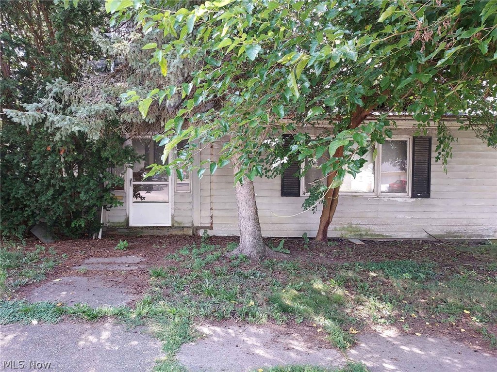 210 Union Avenue Dover OH 44622