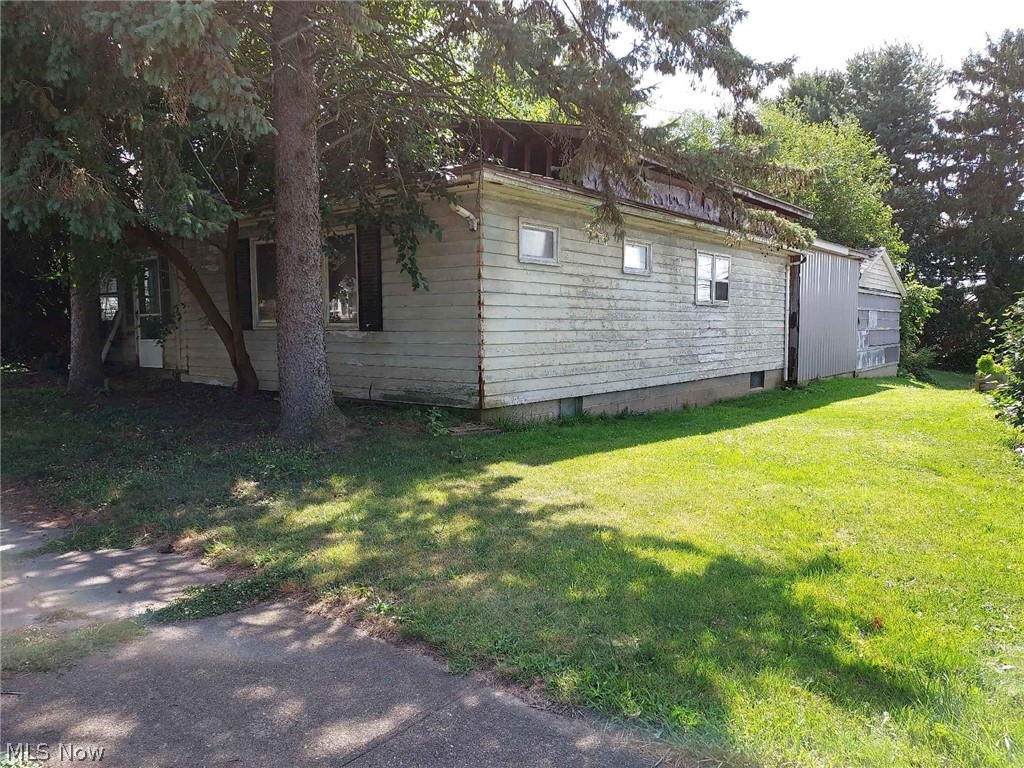 210 Union Avenue Dover OH 44622