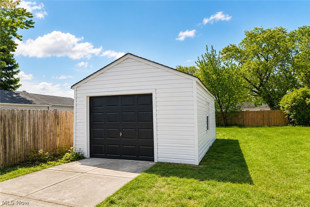 13711 Bennington Avenue Cleveland OH 44135