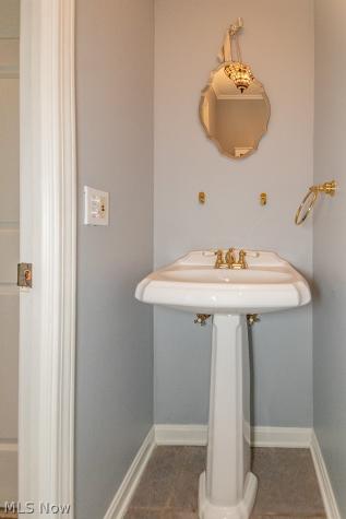 5223 Chickadee Lane Lyndhurst OH 44124