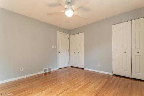 5223 Chickadee Lane Lyndhurst OH 44124