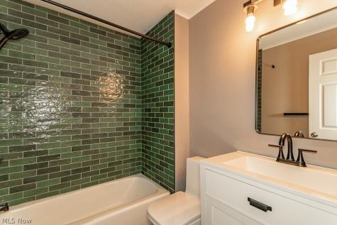 5223 Chickadee Lane Lyndhurst OH 44124