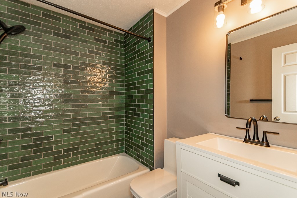 5223 Chickadee Lane Lyndhurst OH 44124