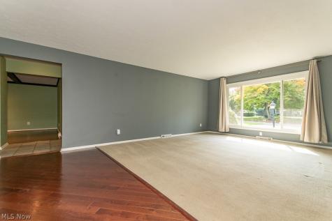 5223 Chickadee Lane Lyndhurst OH 44124