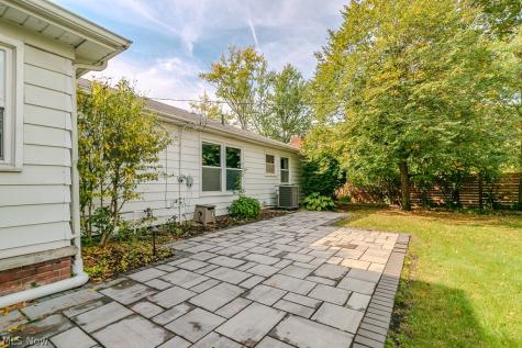 5223 Chickadee Lane Lyndhurst OH 44124