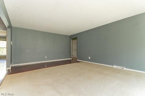 5223 Chickadee Lane Lyndhurst OH 44124