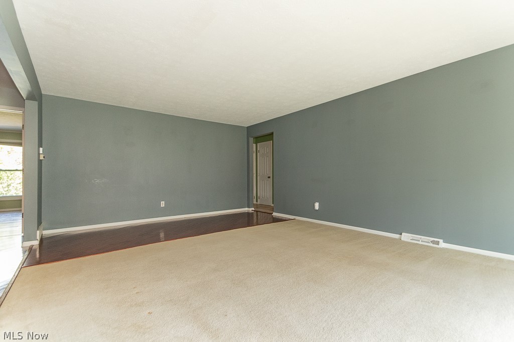 5223 Chickadee Lane Lyndhurst OH 44124