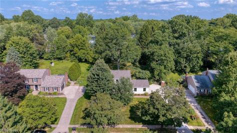77 Parmelee Drive Hudson OH 44236