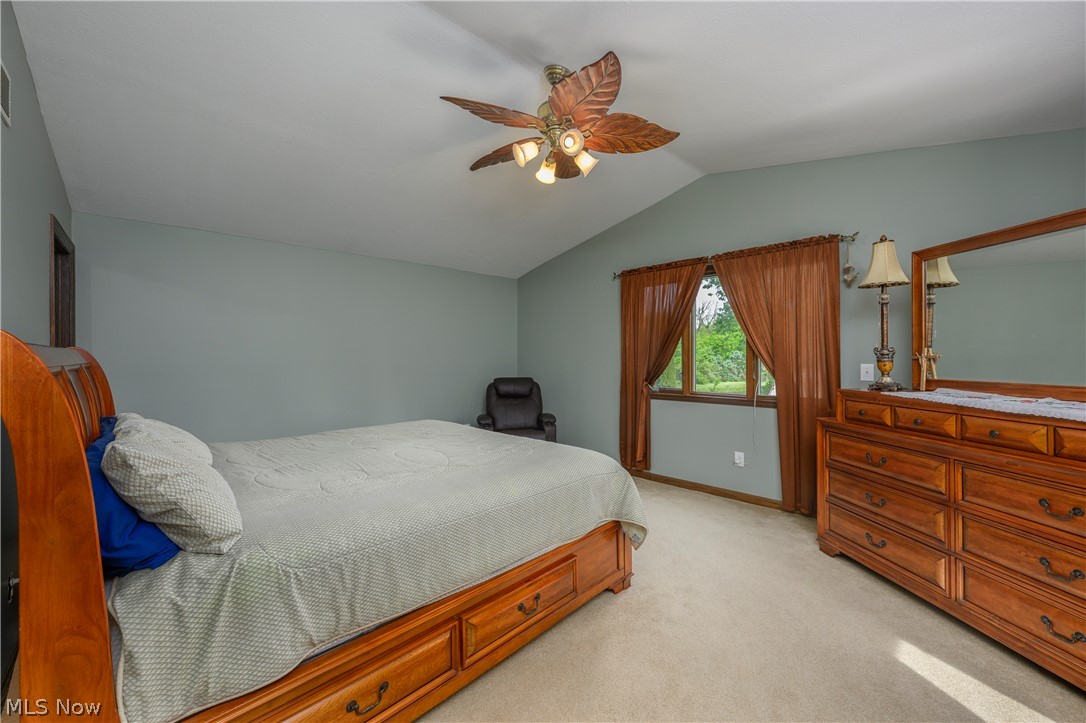 2677 Summit Road Akron OH 44321