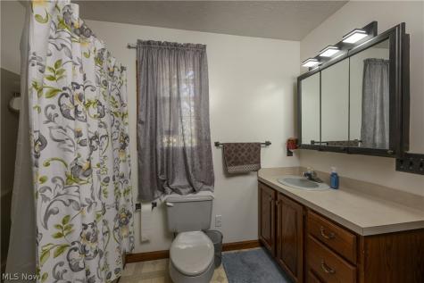 2677 Summit Road Akron OH 44321