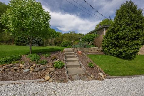 2677 Summit Road Akron OH 44321