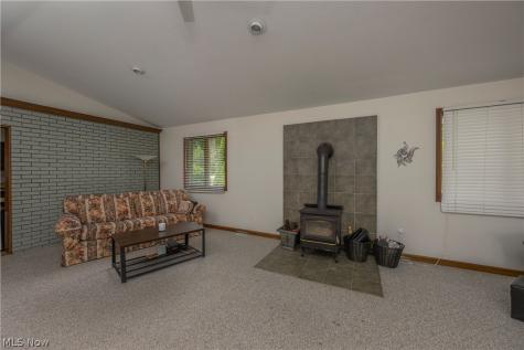 2677 Summit Road Akron OH 44321