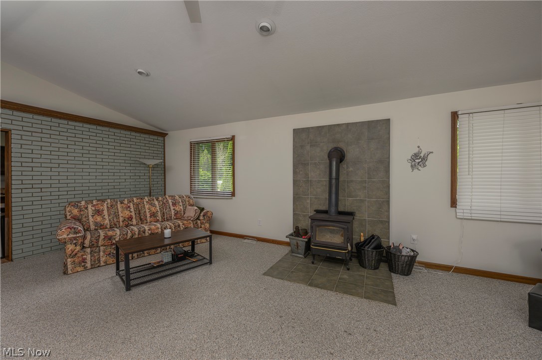 2677 Summit Road Akron OH 44321