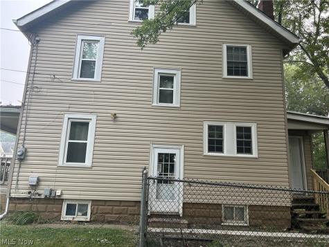 1012 Kling Street Akron OH 44301