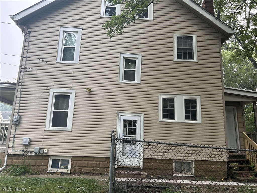 1012 Kling Street Akron OH 44301