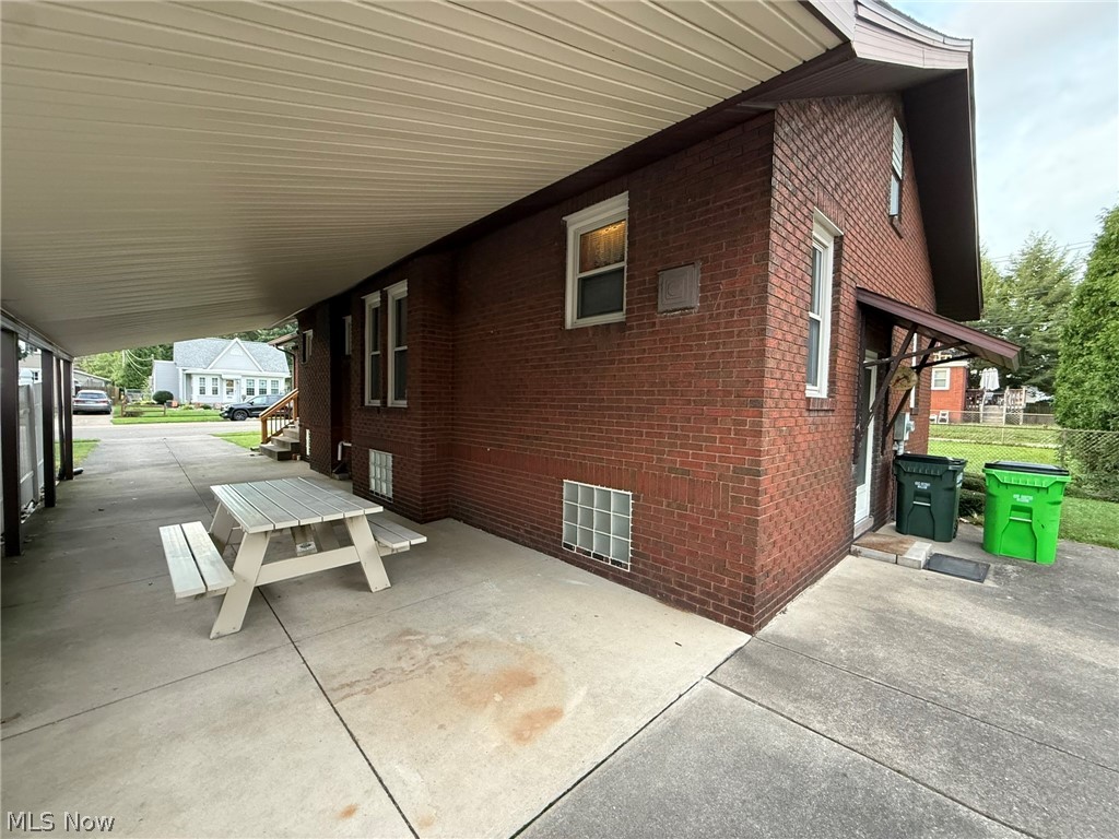 410 E 2nd Street Dover OH 44622