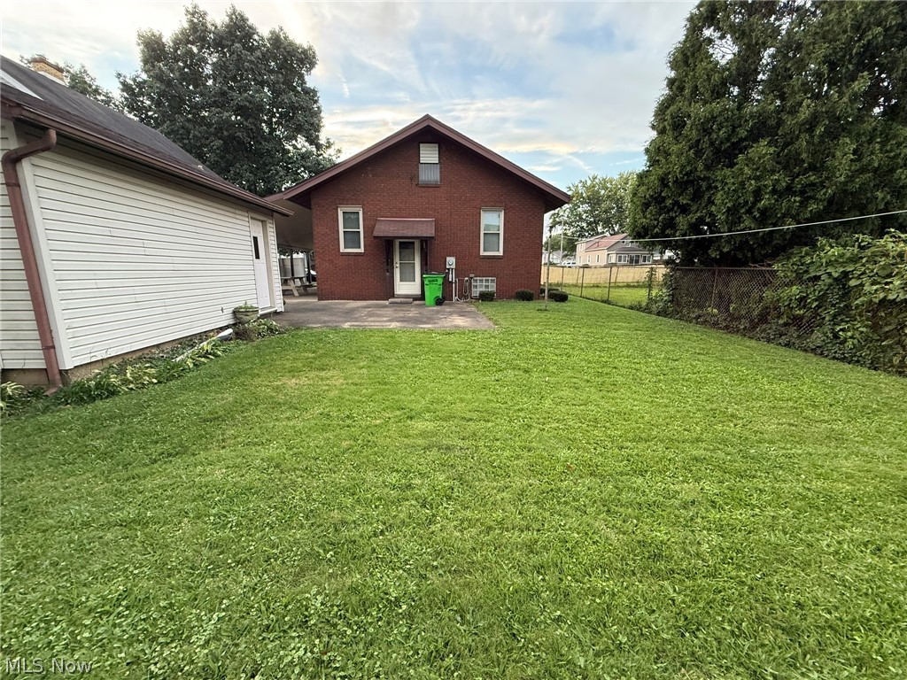 410 E 2nd Street Dover OH 44622