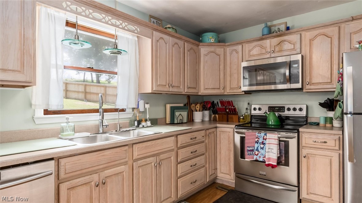 5020 Cliffrock Drive Zanesville OH 43701