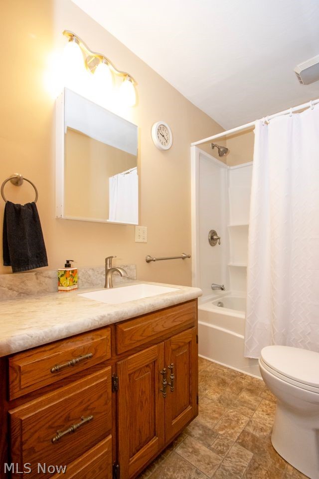 8633 Ashland Road Wooster OH 44691