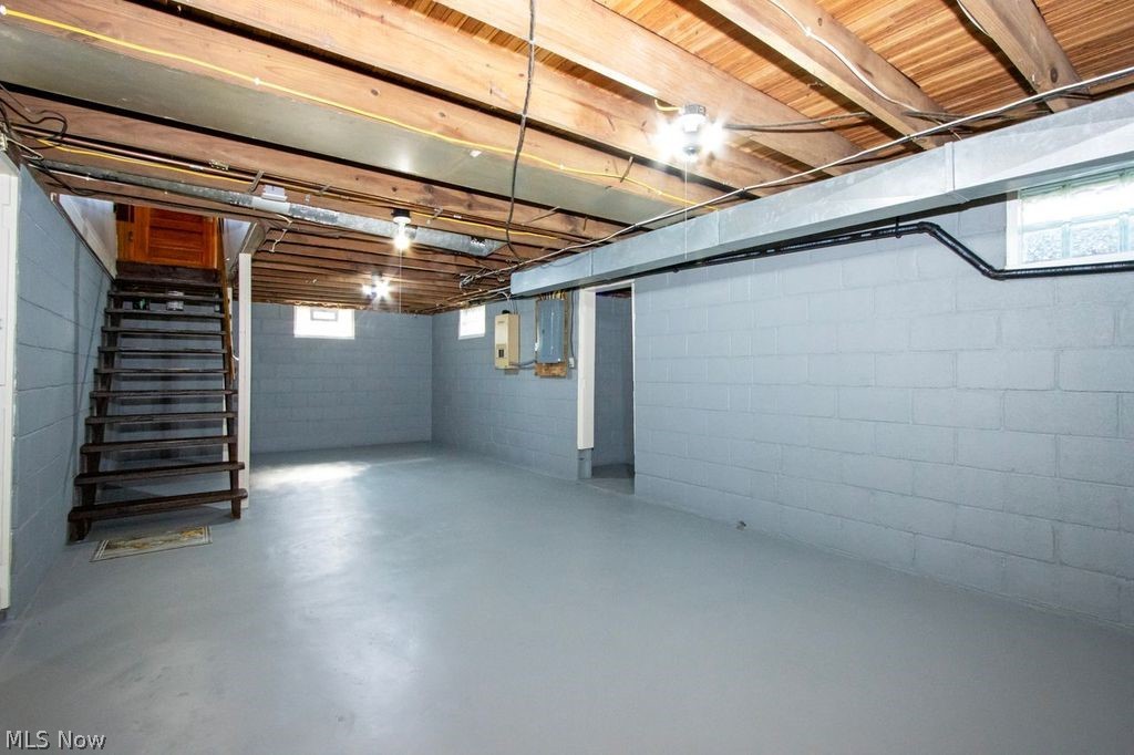 8633 Ashland Road Wooster OH 44691
