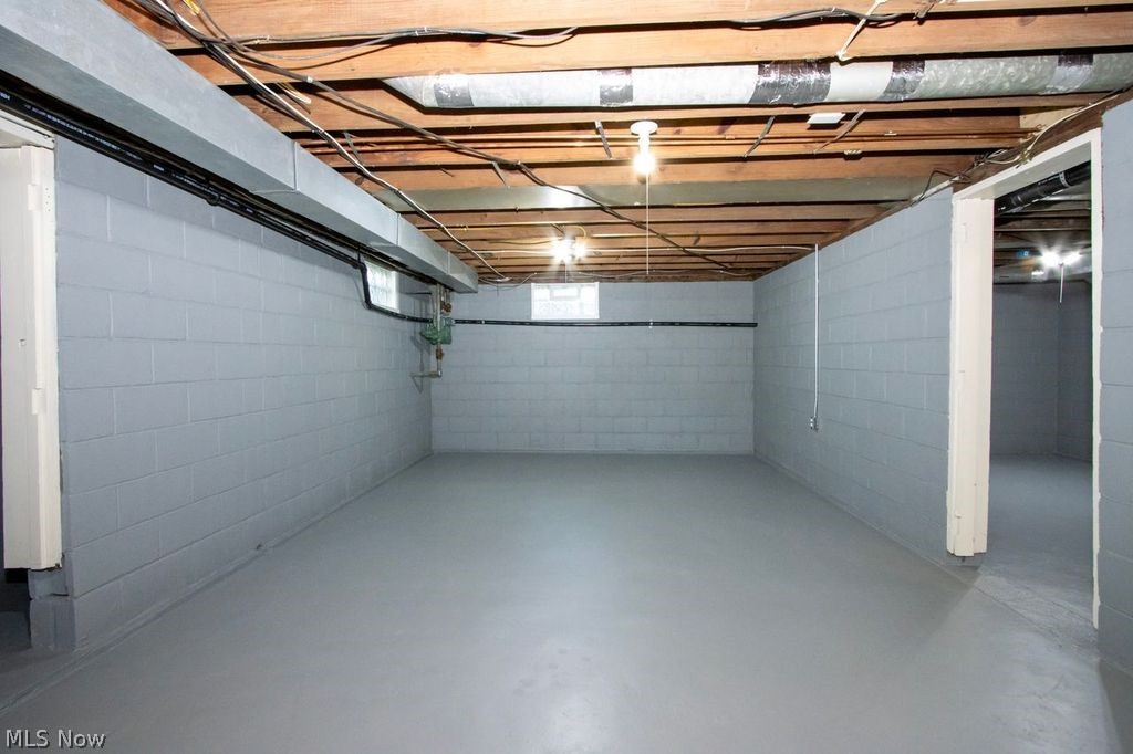 8633 Ashland Road Wooster OH 44691