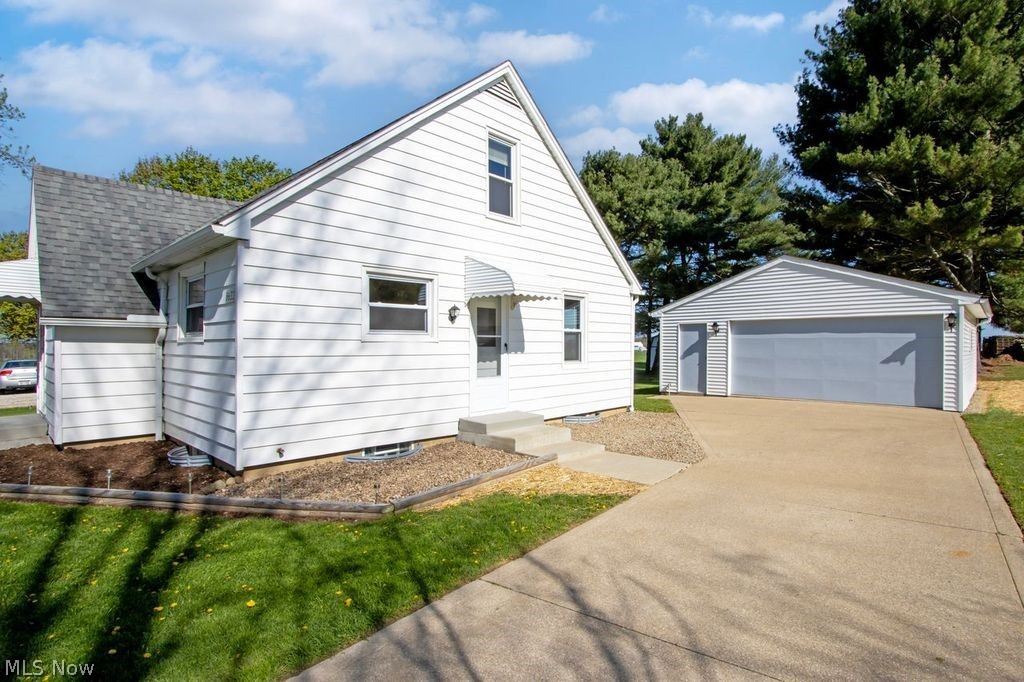 8633 Ashland Road Wooster OH 44691