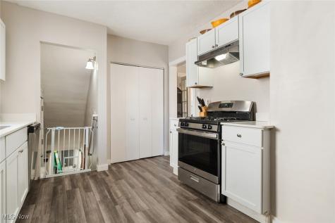 9902 Zimmer Avenue Cleveland OH 44102