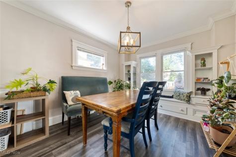 9902 Zimmer Avenue Cleveland OH 44102