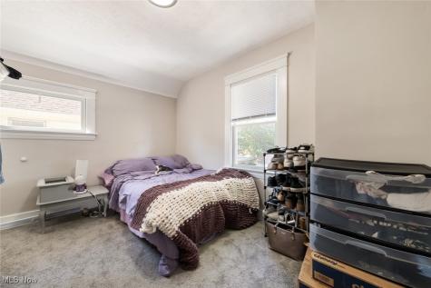 9902 Zimmer Avenue Cleveland OH 44102