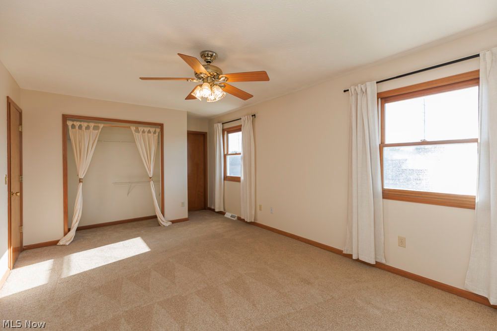 125 Queen Anne Circle Elyria OH 44035