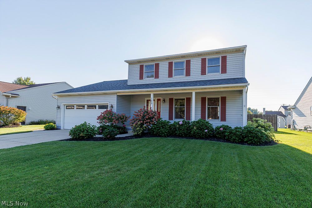 125 Queen Anne Circle Elyria OH 44035