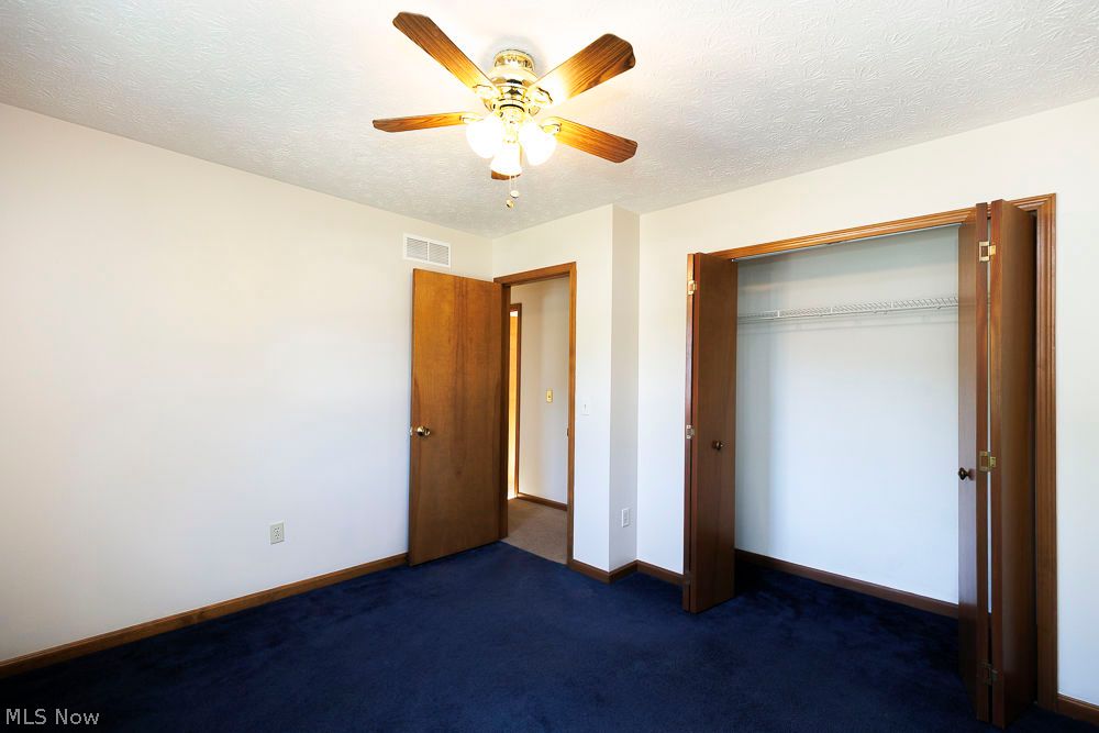 125 Queen Anne Circle Elyria OH 44035