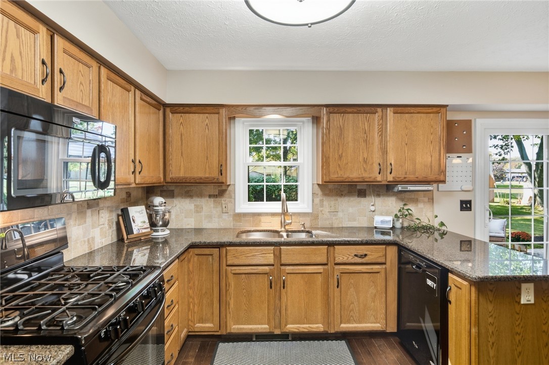 30019 Wellington Drive North Olmsted OH 44070