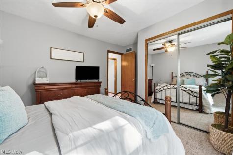 30019 Wellington Drive North Olmsted OH 44070