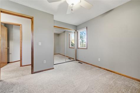 30019 Wellington Drive North Olmsted OH 44070