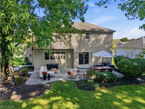 30019 Wellington Drive North Olmsted OH 44070