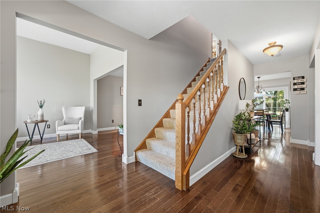 30019 Wellington Drive North Olmsted OH 44070