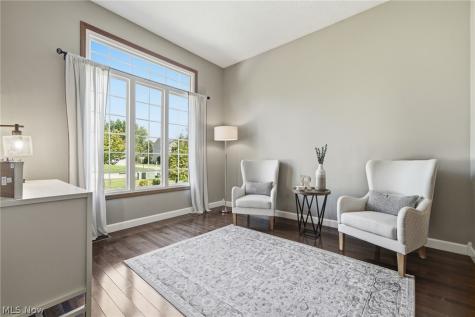 30019 Wellington Drive North Olmsted OH 44070