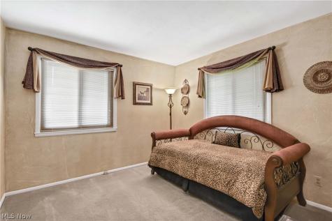 6518 Maplehurst Road North Olmsted OH 44070