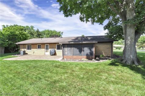 6518 Maplehurst Road North Olmsted OH 44070