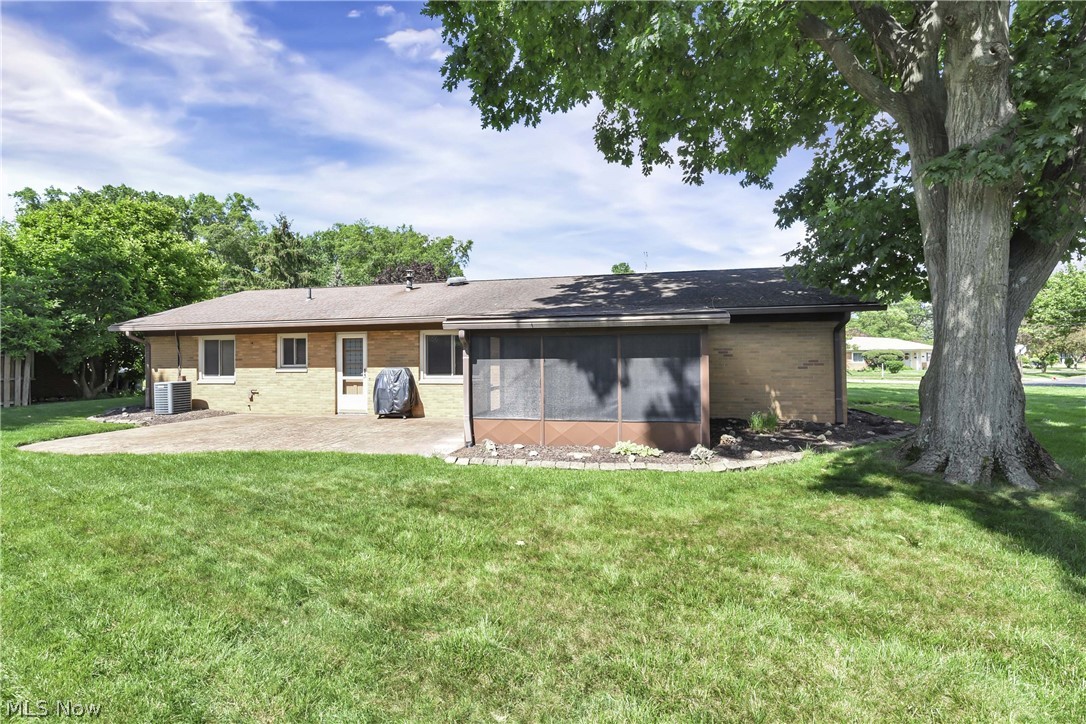 6518 Maplehurst Road North Olmsted OH 44070