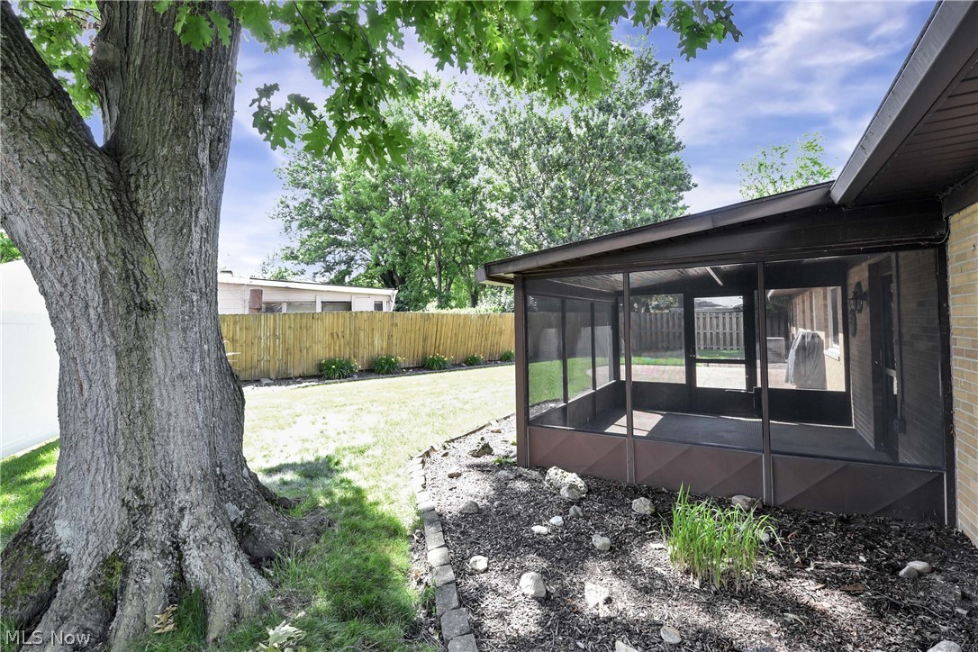 6518 Maplehurst Road North Olmsted OH 44070