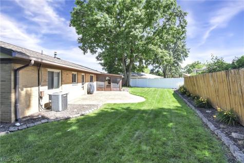 6518 Maplehurst Road North Olmsted OH 44070