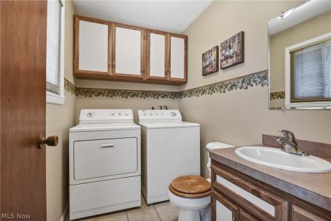 6518 Maplehurst Road North Olmsted OH 44070