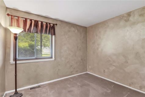 6518 Maplehurst Road North Olmsted OH 44070