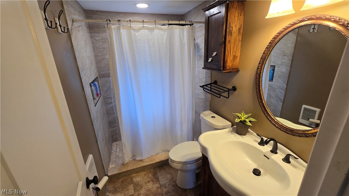 12775 Vincent Drive Mantua OH 44255