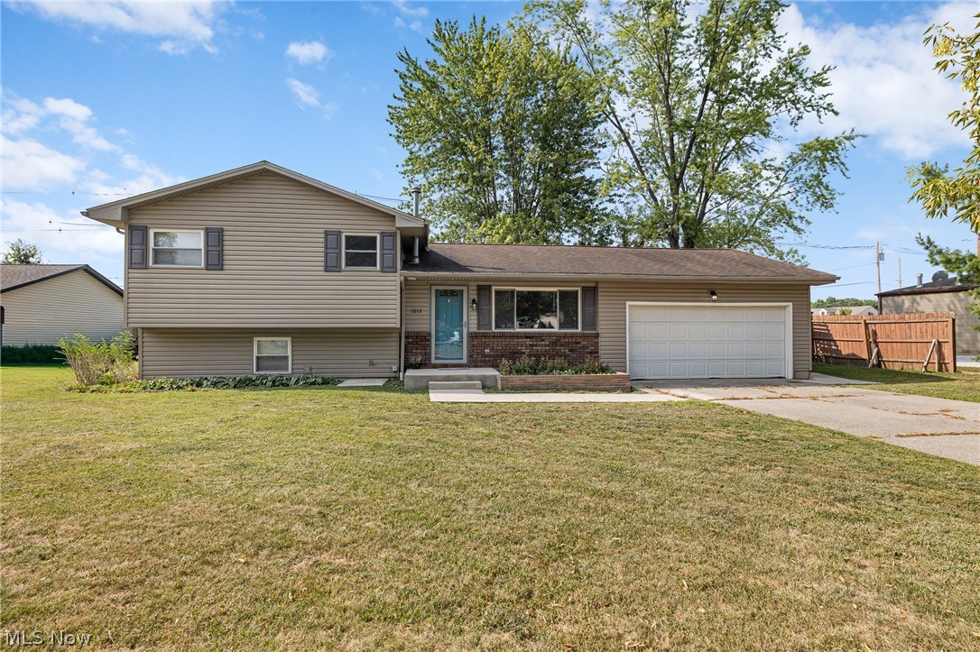 1012 Vivian Drive Grafton OH 44044